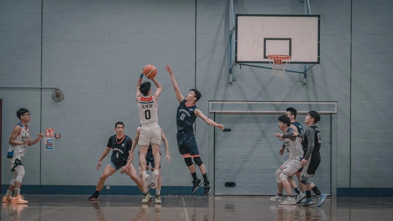 basketball players game strategy